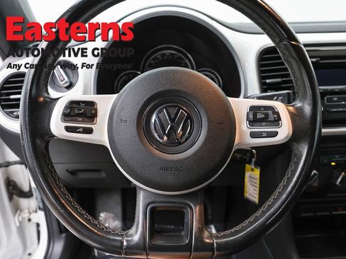 Used 2015 Volkswagen Beetle 1.8T FWD image 10