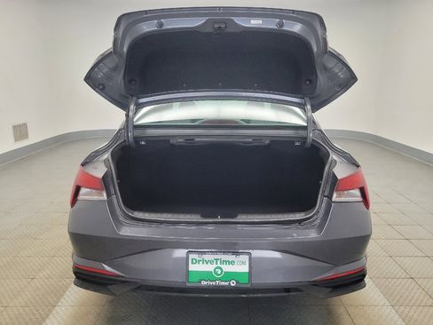 Used 2023 Hyundai Elantra SEL w/ Convenience Package image 29