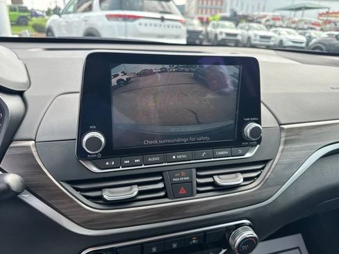 Certified 2025 Nissan Altima 2.5 SV FWD image 23
