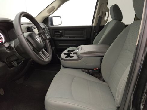 Used 2018 RAM 1500 Express image 17