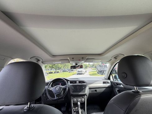 Used 2019 Volkswagen Tiguan SEL AWD/4WD image 10