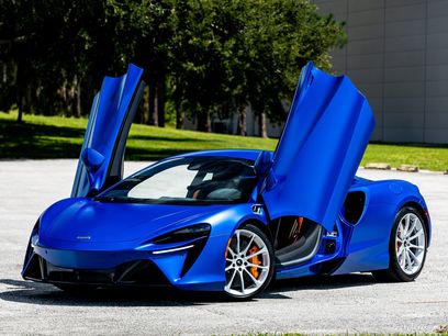Used 2023 McLaren Artura