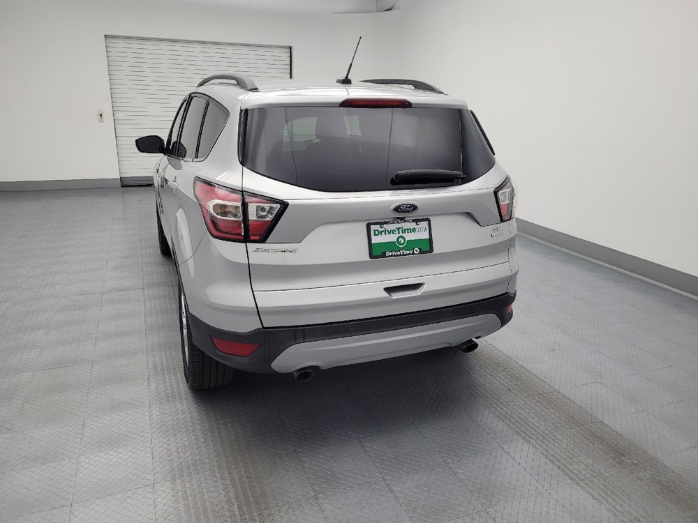 Used 2017 Ford Escape SE w/ Equipment Group 201A FWD image 6