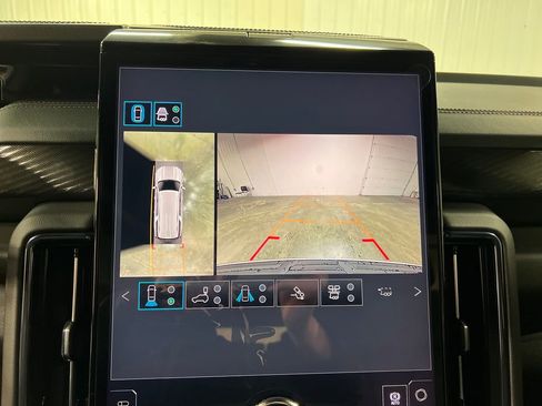 New 2026 GMC Yukon XL AT4 AWD/4WD image 25