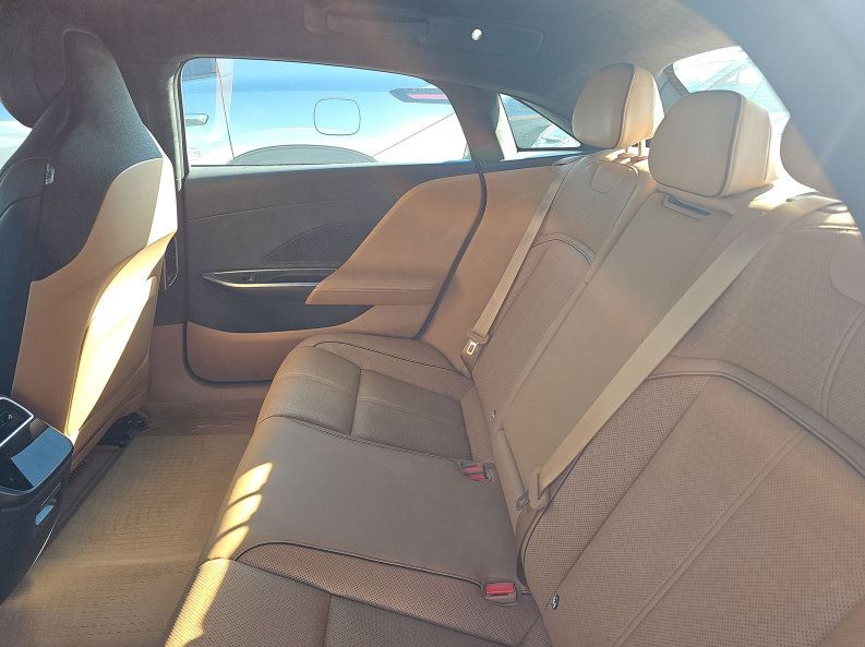 Used 2024 Lucid Air Grand Touring AWD/4WD image 6