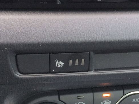 Used 2015 MAZDA MAZDA3 i Grand Touring image 21