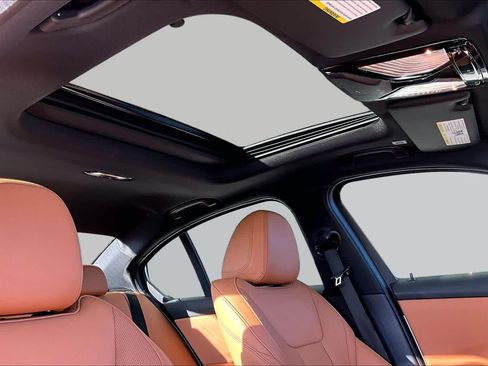 Certified 2026 BMW 330i Sedan RWD image 13