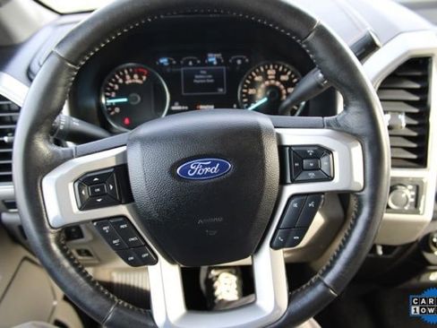 Used 2018 Ford F150 Lariat image 14