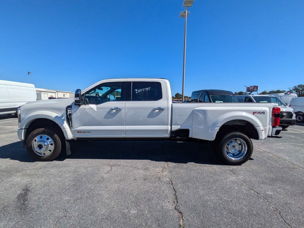 New 2027 Ford F450 Platinum w/ Platinum Plus Package AWD/4WD image 7