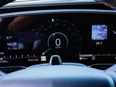 Certified 2024 Cadillac Escalade Sport w/ LPO, ONYX Package image 23