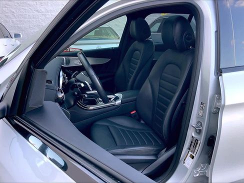 Used 2019 Mercedes-Benz GLC 43 AMG AMG GLC 43 image 8