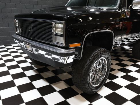 Used 1987 Chevrolet Blazer 4WD image 7