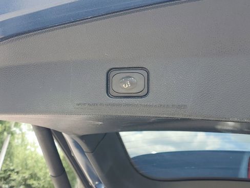 Used 2019 Ford Explorer Limited w/ Class III Trailer Tow Package FWD image 12