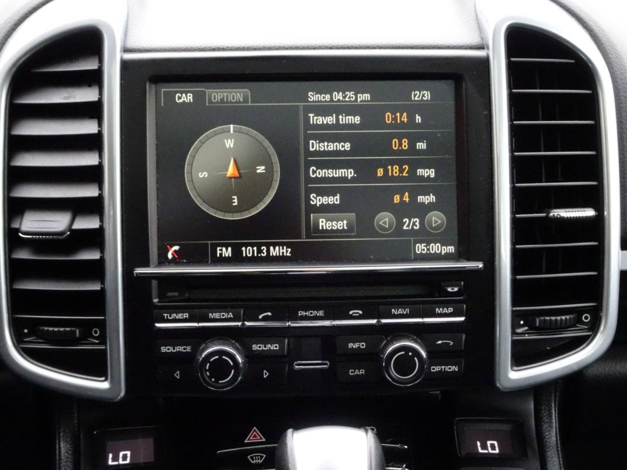 Used 2016 Porsche Cayenne AWD/4WD image 20