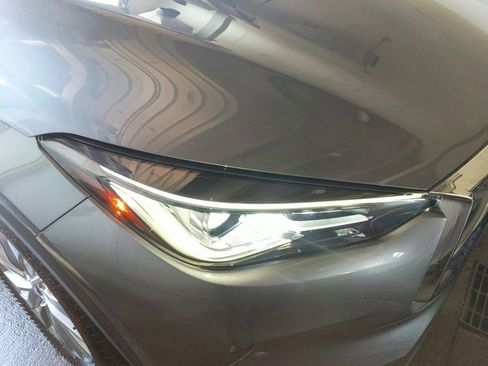 Used 2023 INFINITI QX50 Luxe FWD image 28