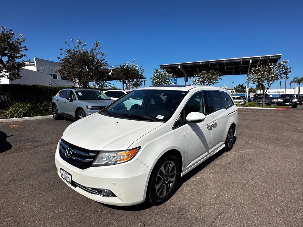 Used 2015 Honda Odyssey Touring image 2