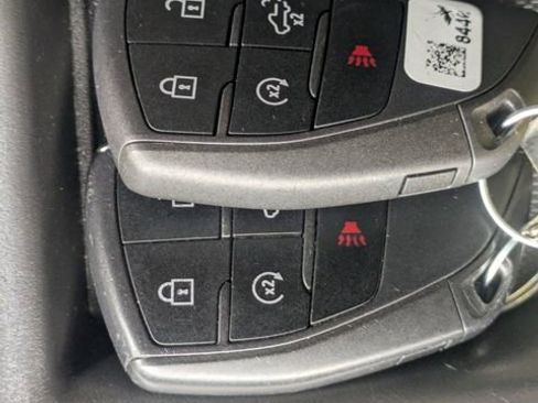 Used 2022 GMC Sierra 1500 Elevation image 33