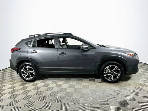Used 2024 Subaru Crosstrek 2.0i Premium w/ Crosstrek Mirror Package AWD/4WD image 2