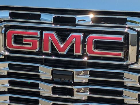 New 2026 GMC Sierra 2500 Denali w/ Denali Reserve Package AWD/4WD image 30