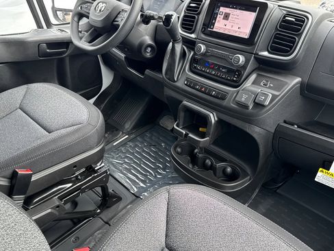 New 2026 RAM ProMaster 2500 w/ Quick Order Package 22G SLT image 14