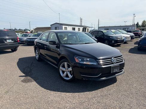 Used 2014 Volkswagen Passat 1.8T Wolfsburg Edition FWD image 1