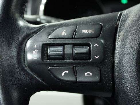 Used 2020 Kia Sedona EX FWD image 21
