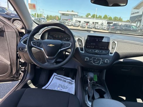 Used 2022 Chevrolet Malibu LS w/ Driver Confidence Package II FWD image 15