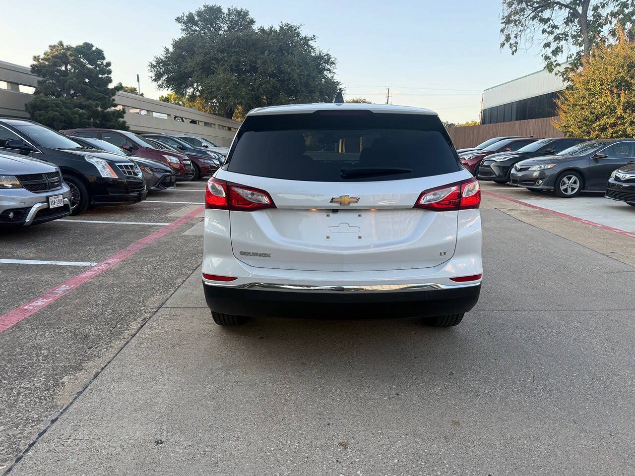 Used 2021 Chevrolet Equinox LT FWD image 5