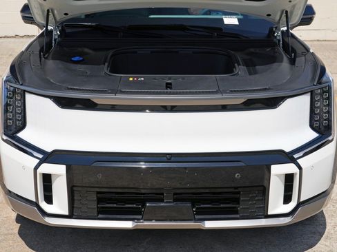 Used 2024 Kia EV9 GT-Line AWD/4WD image 8