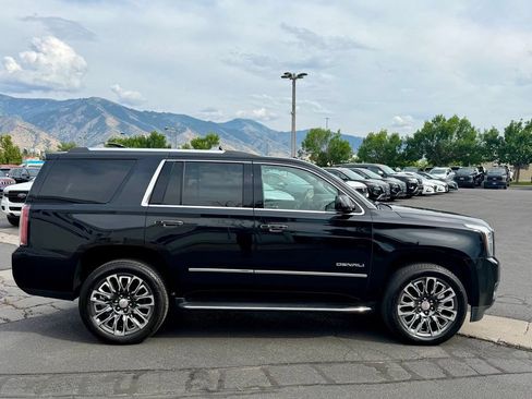 Used 2020 GMC Yukon Denali AWD/4WD image 4