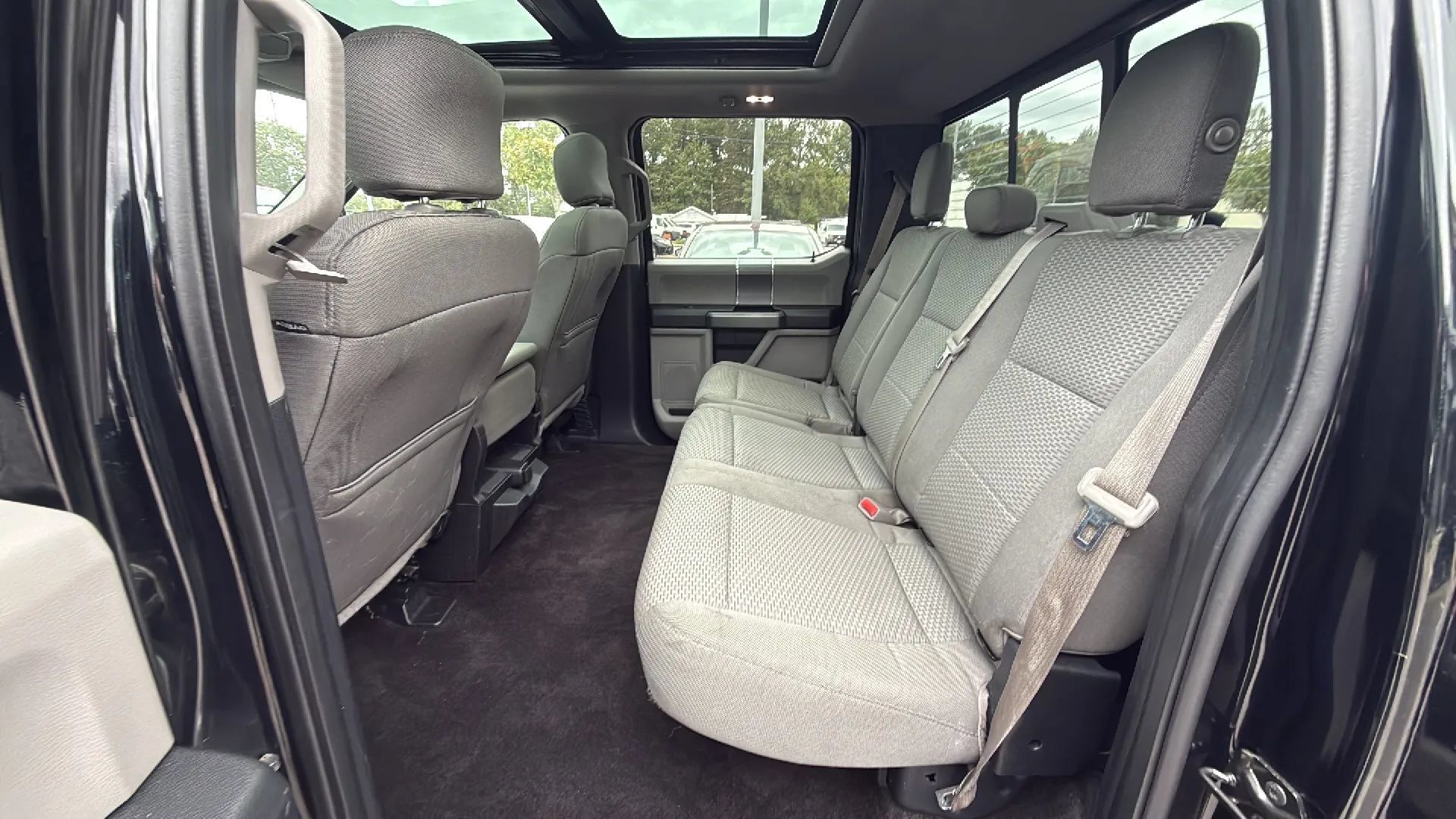 Used 2016 Ford F150 XLT w/ Equipment Group 302A Luxury AWD/4WD image 20