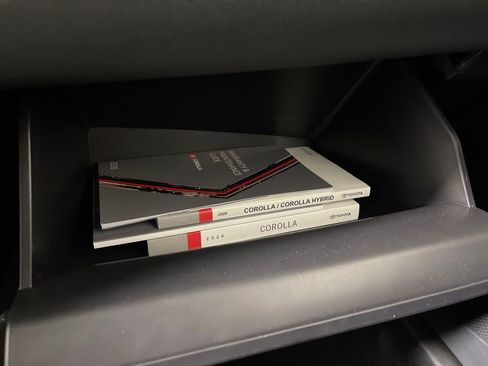 Certified 2026 Toyota Corolla SE image 25