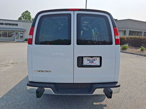 Used 2025 Chevrolet Express 2500 w/ Driver Convenience Package RWD image 20