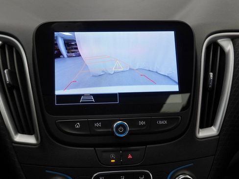 Used 2024 Chevrolet Malibu LT image 35