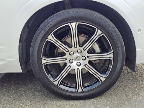 Used 2021 Volvo XC60 T5 Inscription w/ Protection Package Premier image 9