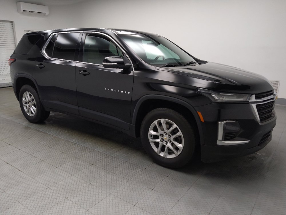Used 2023 Chevrolet Traverse LS w/ Safety Package FWD image 11