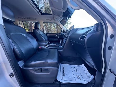 Used 2022 Nissan Armada SL w/ Captain's Chairs Package image 24