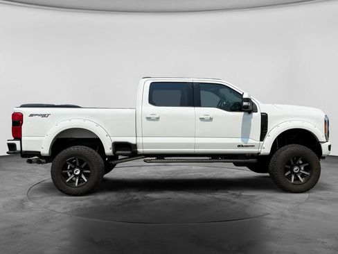 Used 2023 Ford F250 Lariat w/ Lariat Ultimate Package AWD/4WD image 11