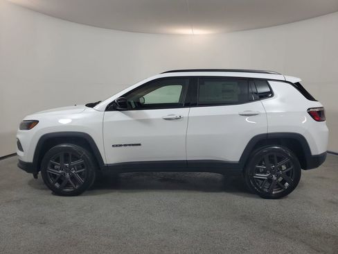 New 2026 Jeep Compass Latitude AWD/4WD image 4