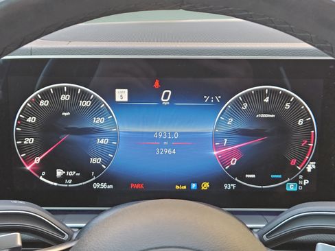 Used 2024 Mercedes-Benz GLS 580 4MATIC image 13