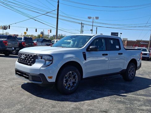 New 2026 Ford Maverick XLT w/ Equipment Group 301A AWD/4WD image 2