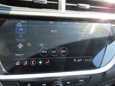 Used 2021 Buick Encore GX Essence AWD/4WD image 26