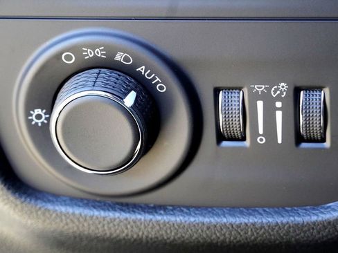 New 2025 Jeep Grand Cherokee L Altitude image 21