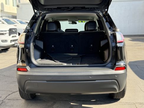 Certified 2019 Jeep Cherokee Latitude Plus FWD image 15