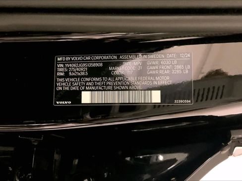 Used 2025 Volvo XC90 B6 Ultra w/ Protection Package Premier AWD/4WD image 36