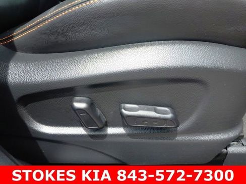 Used 2018 Kia Soul ! w/ Tech Package FWD image 28