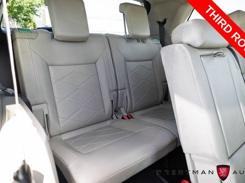 Used 2024 Volkswagen Atlas SE AWD/4WD image 5