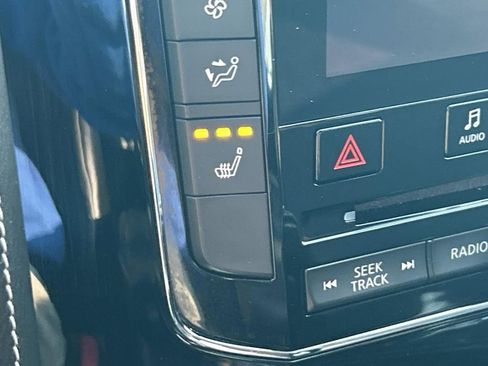 Used 2021 INFINITI QX80 Luxe image 34