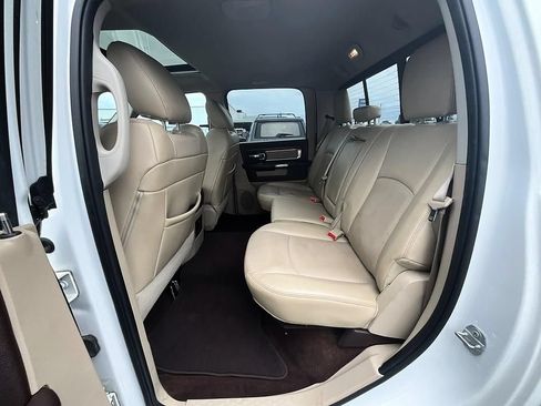 Used 2017 RAM 1500 Laramie w/ Convenience Group AWD/4WD image 31