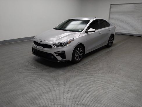 Used 2021 Kia Forte LXS FWD image 2